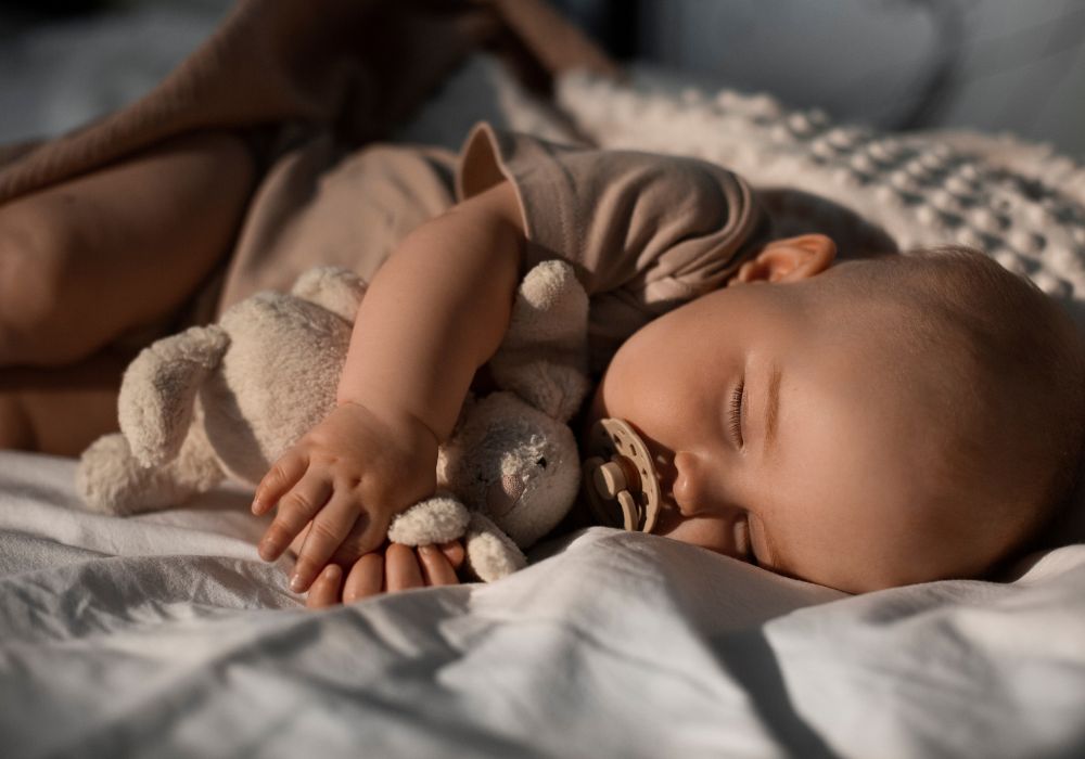 Mikortól aludjon külön szobában a baba?